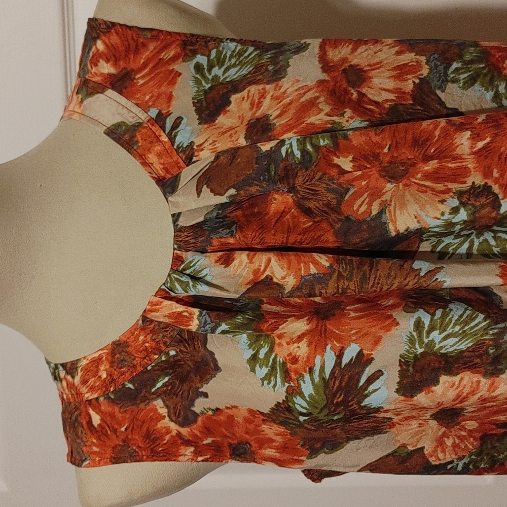 💥Talbots Top - Picture 2 of 9